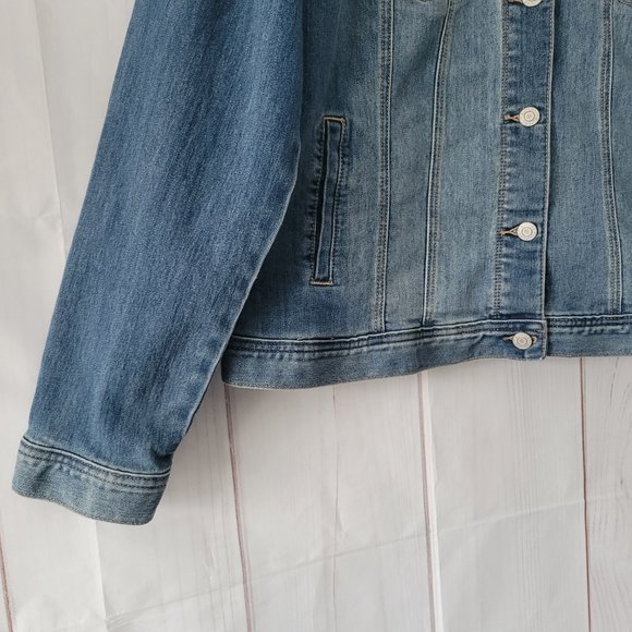 Maurices Denim Jean Jacket, Women’s Sz 1, Classic Button Down, Front Pockets EUC - Picture 2 of 10